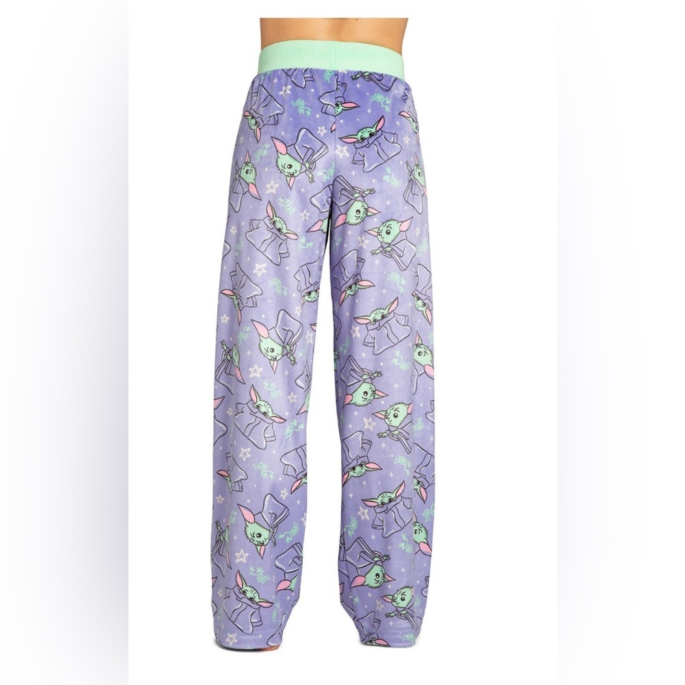 Star Wars Mandalorian the Child Women’s Pajama Fleece Pants, - Picture 2 of 3